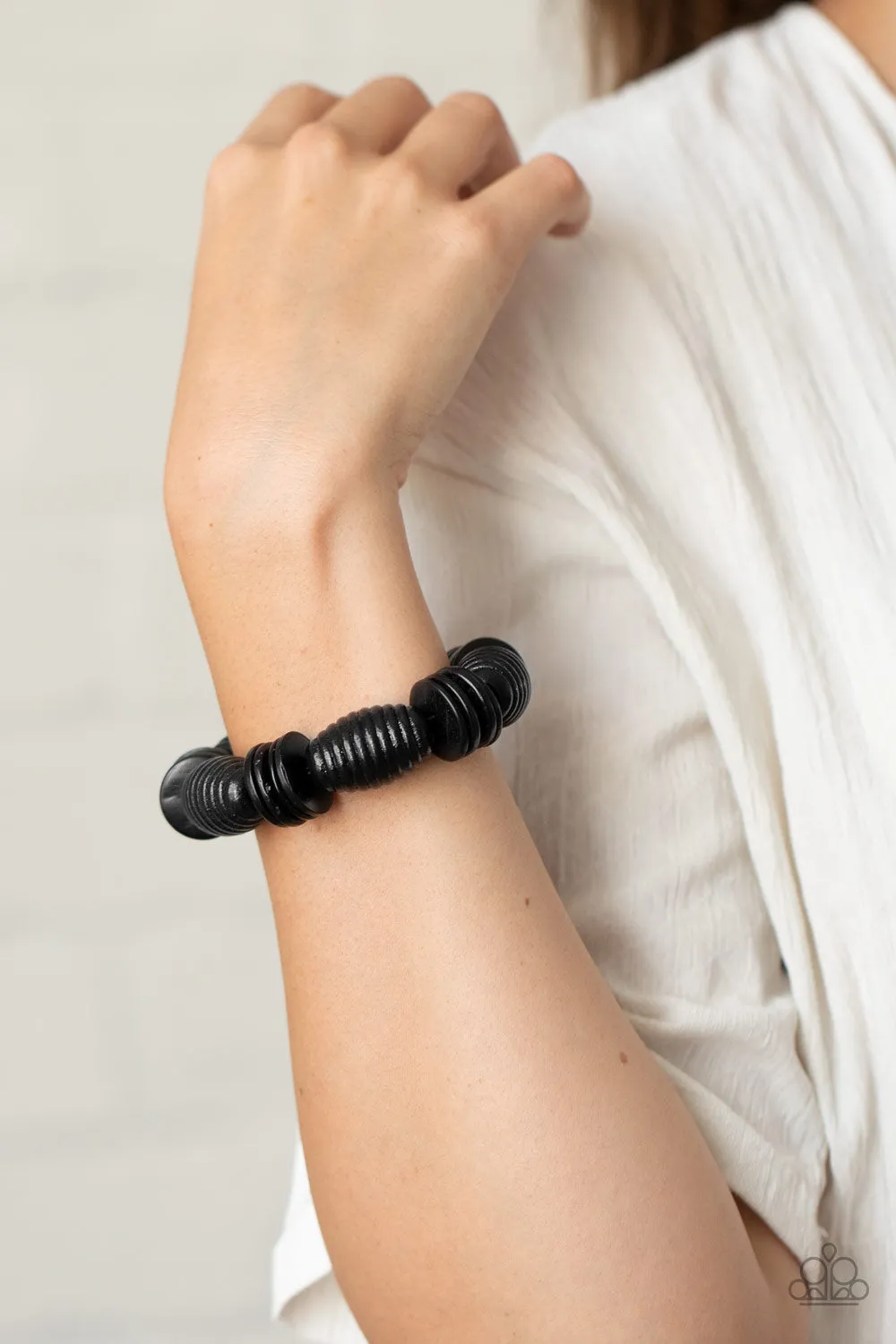 PAPARAZZI Caribbean Castaway - Black Bracelet
