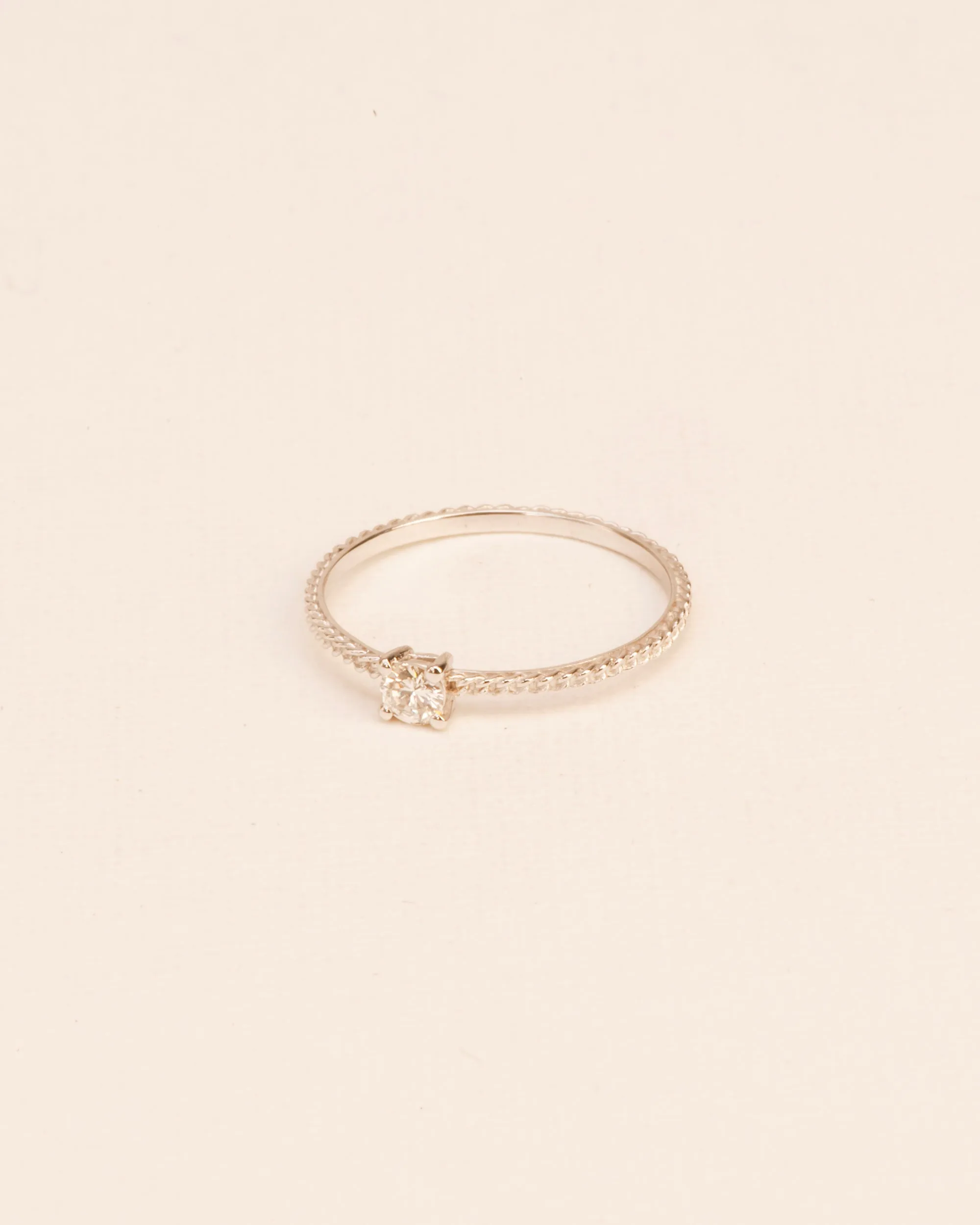 Ring with  gourmet chain texture and white diamond in 18 ct. gold