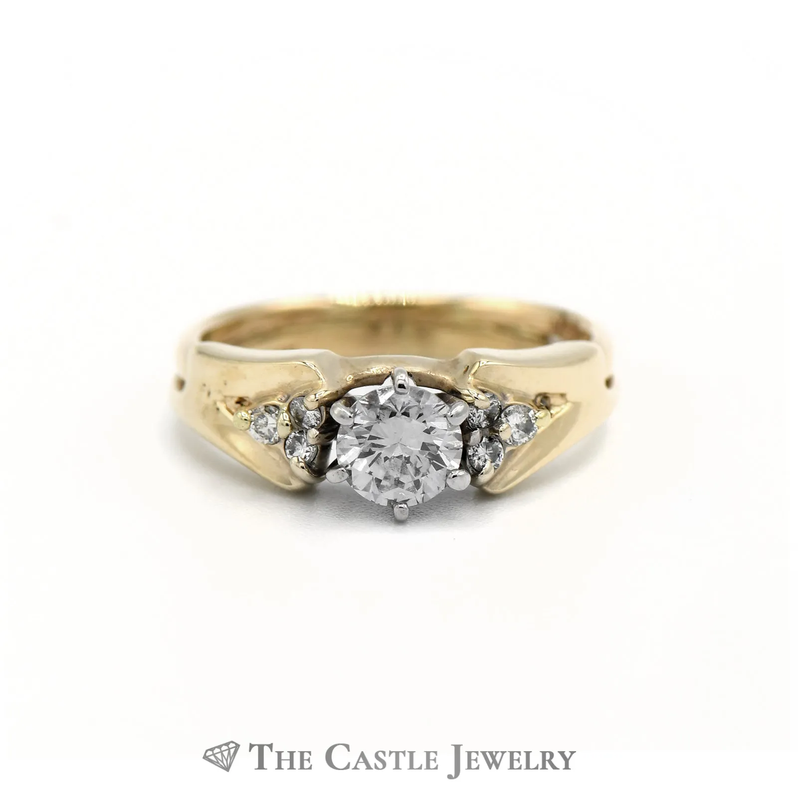 Round Brilliant Cut Diamond Solitaire Ring with Accented Sides