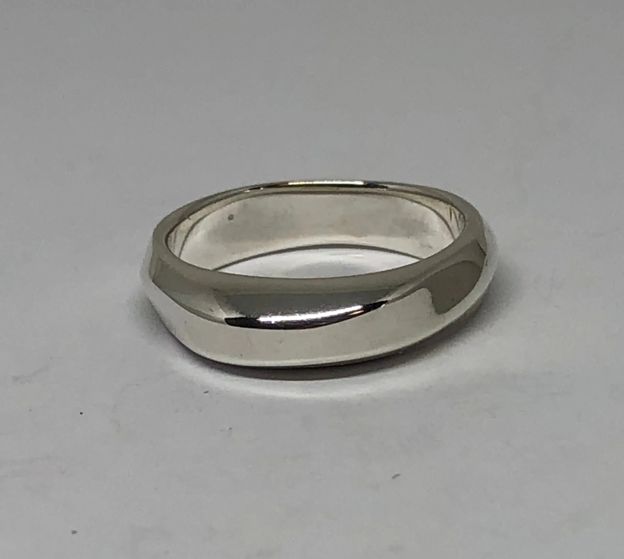 Tiffany & Co Sterling Silver 1999 Twist Dome Band Ring Size 8.25
