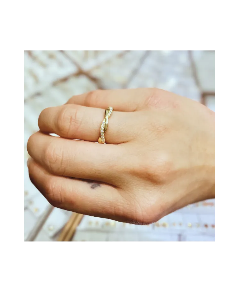 Twist Diamond Ring
