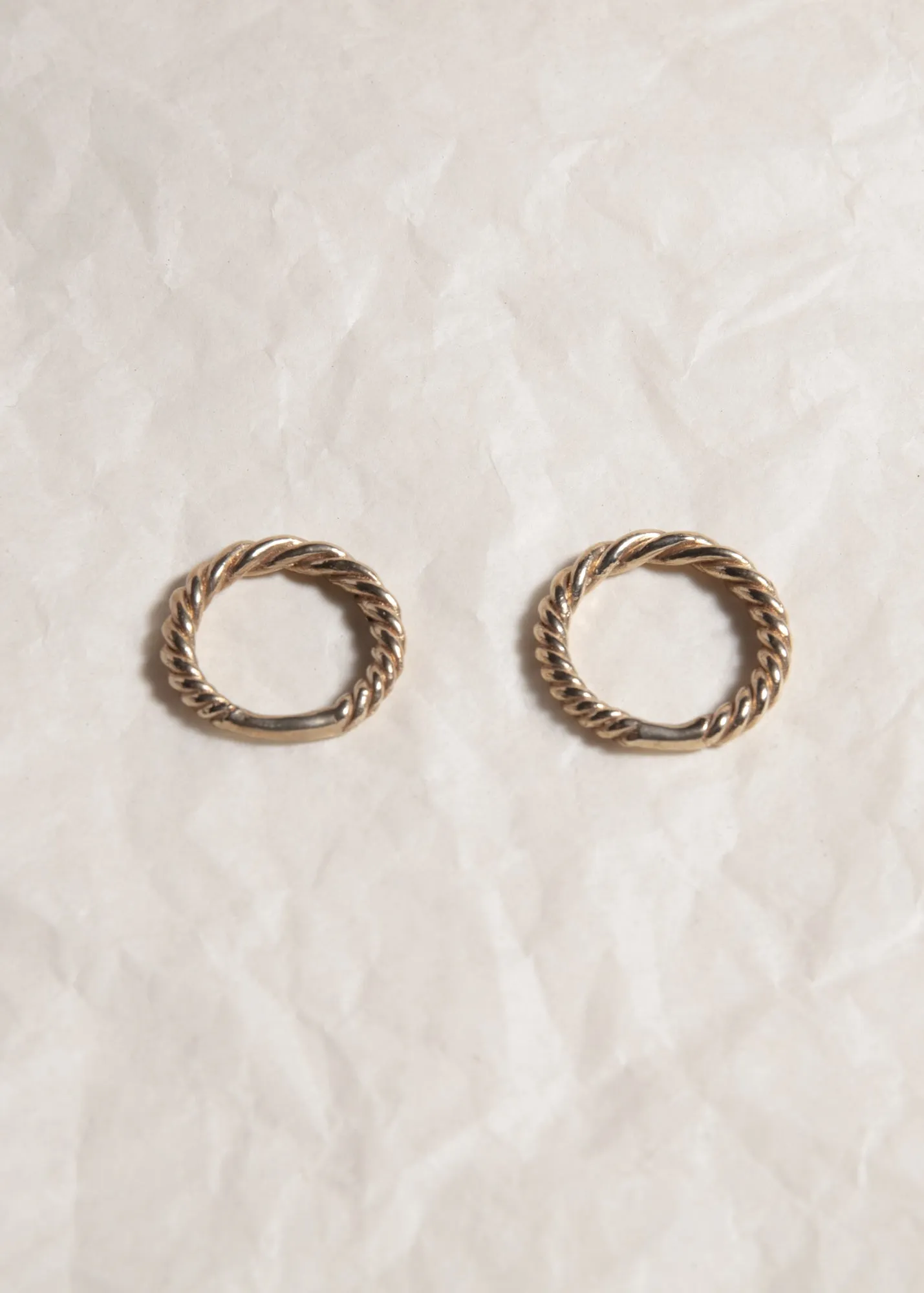 Twist Ring
