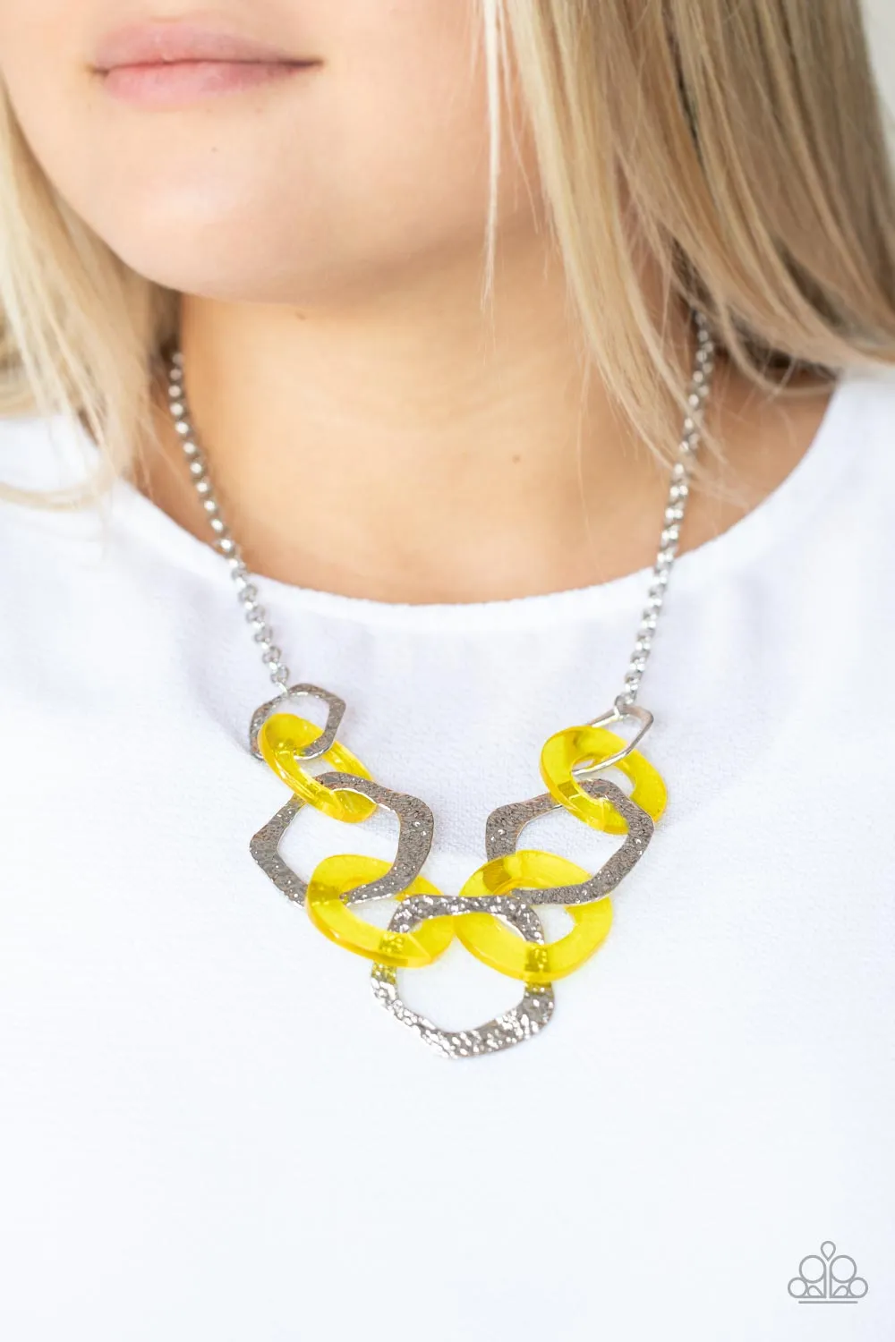 Urban Circus - Yellow Paparazzi Necklace