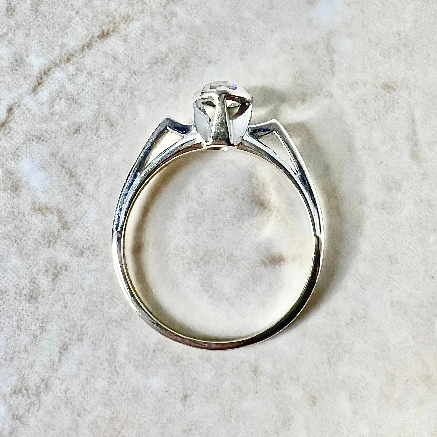 Vintage 18 Karat White Gold 0.30 Carat Diamond Solitaire Ring