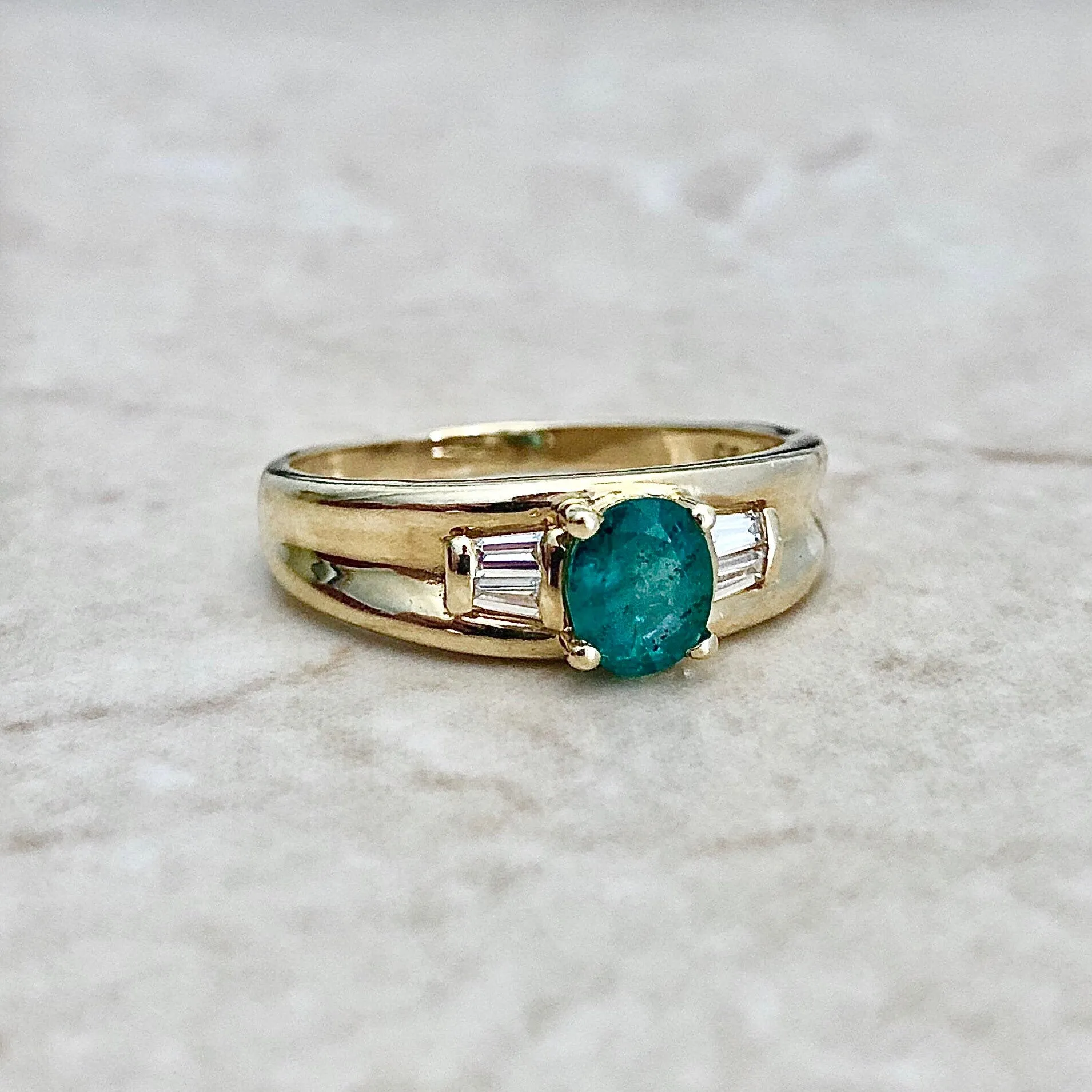 Vintage 18 Karat Yellow Gold Natural Emerald & Diamond Ring