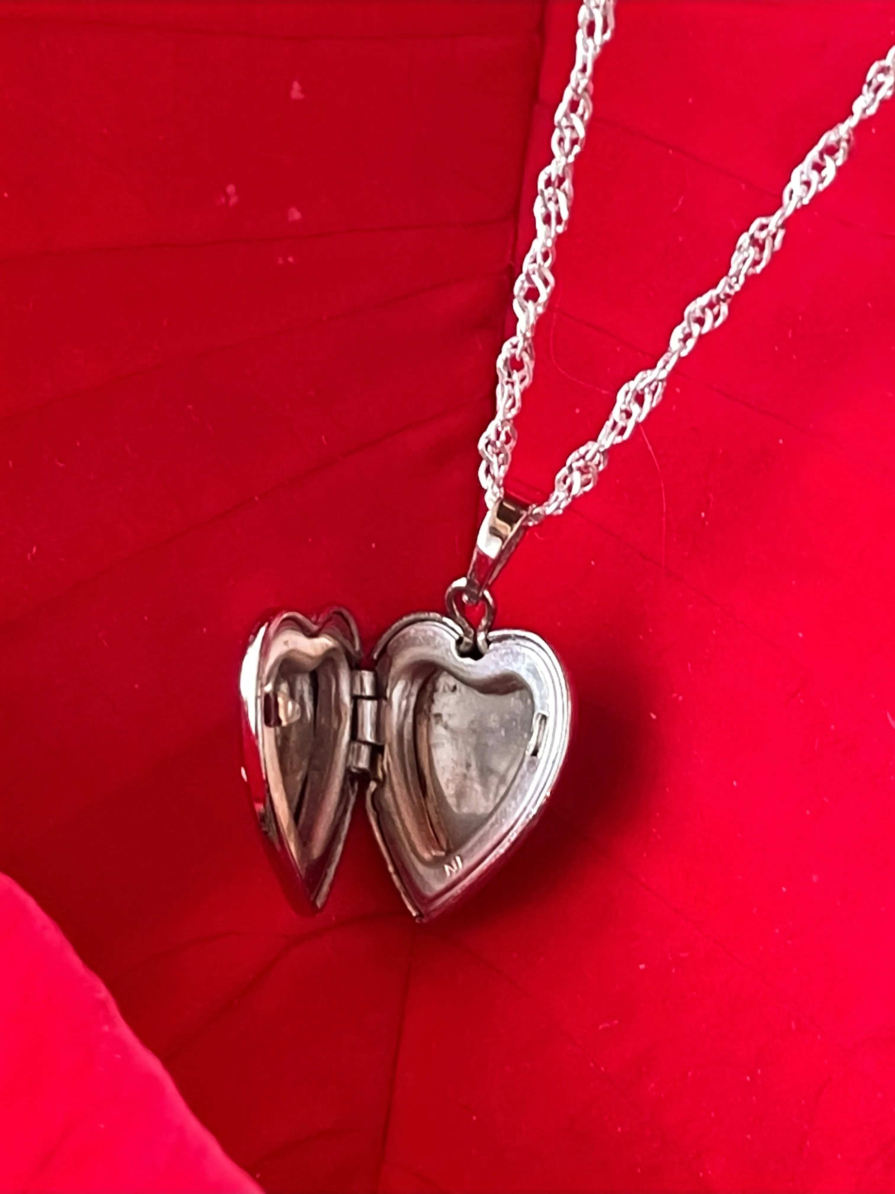 Vintage Sterling Silver Heart Locket Necklace