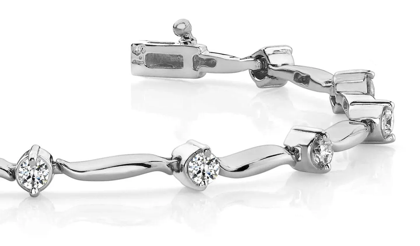 Wavy Link Lab-Grown Diamond Bracelet with 1.50 ct.(finished) 3.25mm
