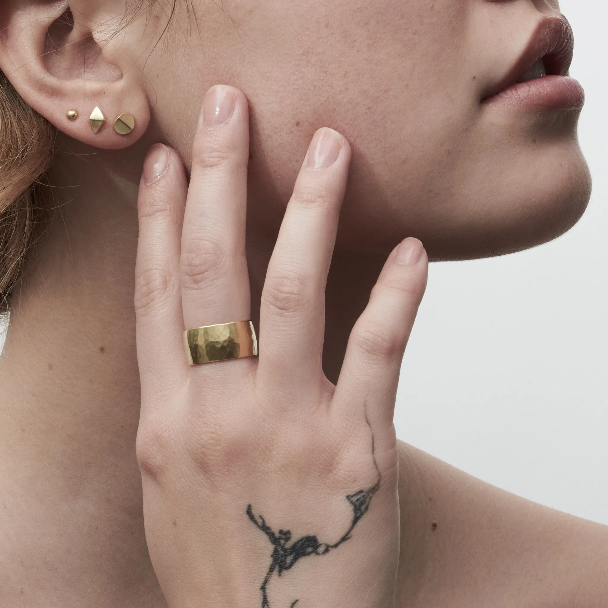 Wide Hammered Band, Gold