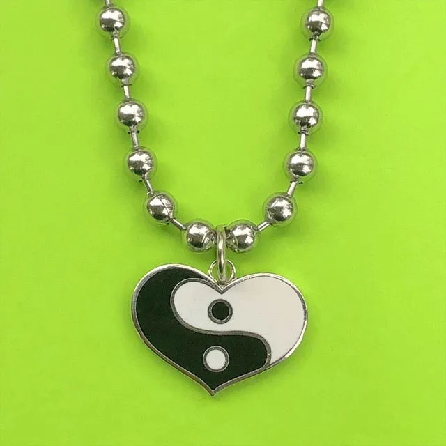 Y2K Rainbow Heart Mushroom Necklace For Women Butterfly Charms Vintage 90s Style Choker Necklace